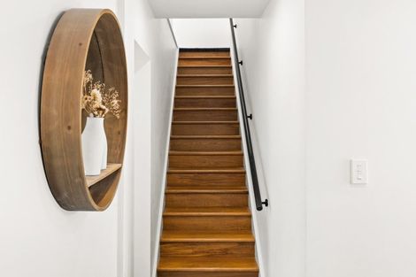 Photo of property in 33 Avenue Road, Greenmeadows, Napier, 4112