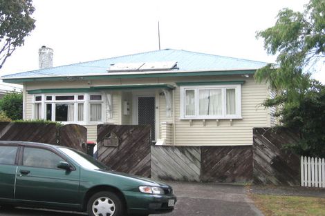 Photo of property in 12 Lambeth Road, Mount Eden, Auckland, 1041