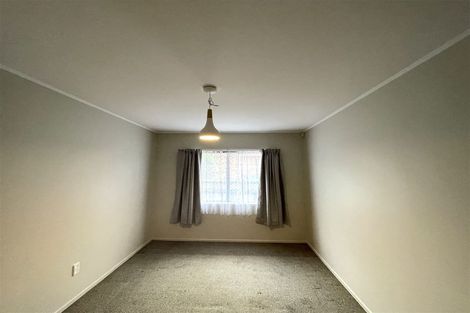 Photo of property in 12 Wairata Place, Te Atatu South, Auckland, 0610