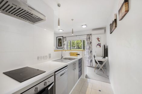 Photo of property in Monterey Apartments, 11/232 Middleton Road, Glenside, Wellington, 6037