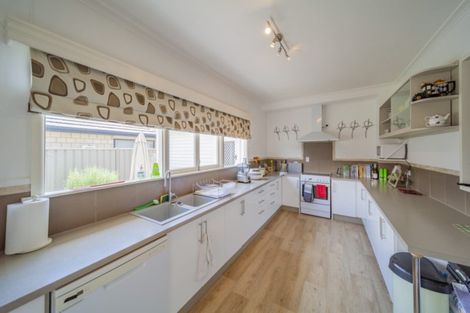 Photo of property in 2 Wilding Avenue, Marewa, Napier, 4110