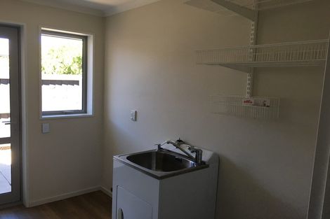 Photo of property in 10 Handley Crescent, Wigram, Christchurch, 8042