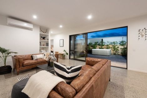 Photo of property in 15 Awatira Drive, Papamoa Beach, Papamoa, 3118