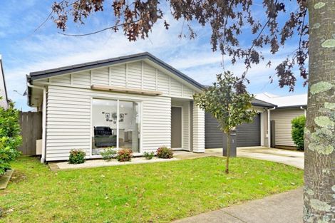 Photo of property in 5 Pipipi Crescent, Takanini, 2112