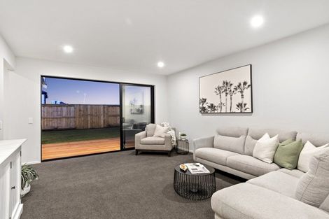 Photo of property in 37 Colpoma Close, Papamoa Beach, Papamoa, 3118