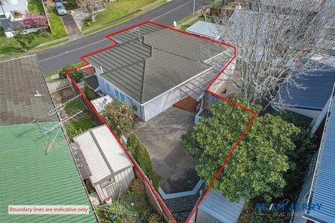 Photo of property in 2/9 Mccrystal Avenue, Bucklands Beach, Auckland, 2012