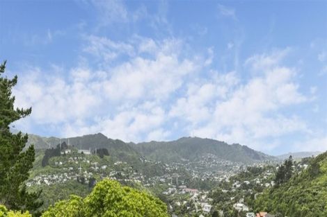 Photo of property in 49 Huntingdon Street, Northland, Wellington, 6012