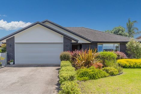 Photo of property in 21 Debenham Drive, Whitianga, 3510