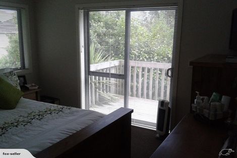 Photo of property in 28c Ronald Woolf Place, Churton Park, Wellington, 6037