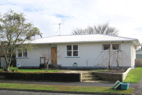 Photo of property in 17 Patrick Place, Fitzroy, Hamilton, 3206