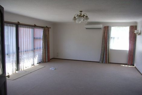 Photo of property in 17 Ashfield Place, Ilam, Christchurch, 8041