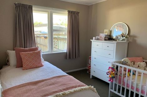 Photo of property in 20a Parera Grove, Heretaunga, Upper Hutt, 5018