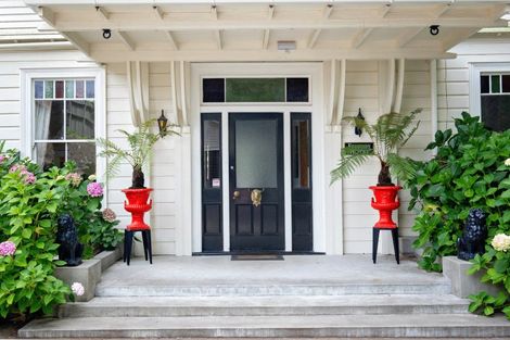 Photo of property in 27 Fitzroy Road, Bluff Hill, Napier, 4110