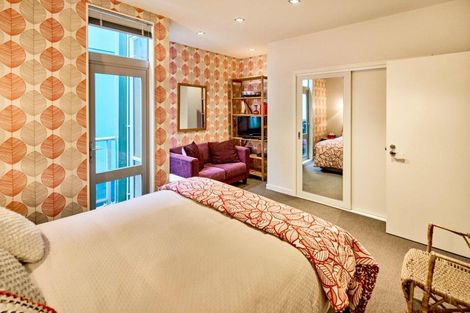 Photo of property in 12 Fallowfield Avenue, Mount Victoria, Wellington, 6011