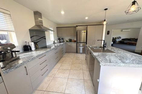 Photo of property in 63 Country Palms Drive, Halswell, Christchurch, 8025