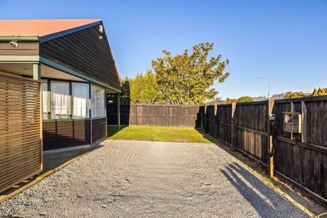 Photo of property in 164 Queenspark Drive, Parklands, Christchurch, 8083