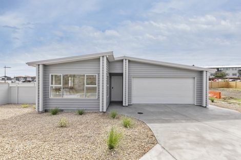 Photo of property in 49 Couldrey Crescent, Red Beach, 0932