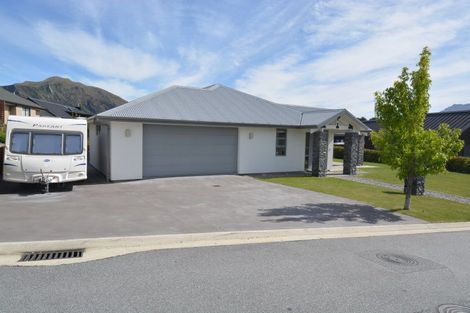Photo of property in 4 Avalanche Place, Wanaka, 9305