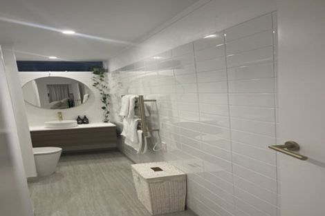 Photo of property in 26/73 Princes Street, Northcote Point, Auckland, 0627