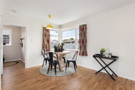 Photo of property in 280 Wainoni Road, Avondale, Christchurch, 8061