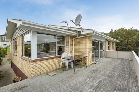 Photo of property in 27 Bayne Terrace, Macandrew Bay, Dunedin, 9014
