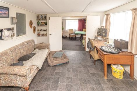 Photo of property in 2 Mcneil Street, Balclutha, 9230