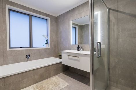 Photo of property in 1 North Bay Road, Pyes Pa, Tauranga, 3112