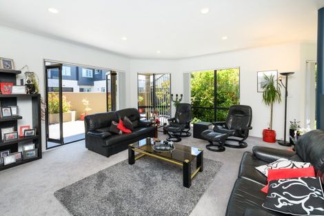 Photo of property in 6 Dougherty Place, Hokowhitu, Palmerston North, 4410