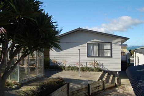 Photo of property in 11 Rawhiti Place, Snells Beach, 0920