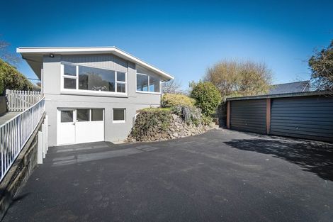 Photo of property in 136 Dyers Pass Road, Cashmere, Christchurch, 8022