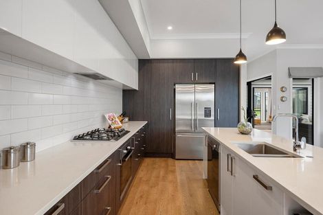 Photo of property in 33 Pohutukawa Parade, Riverhead, 0820