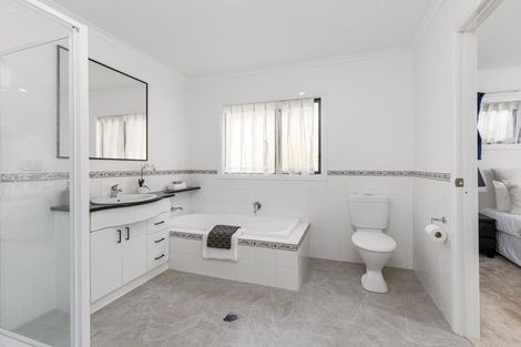 Photo of property in 141a Portage Road, New Lynn, Auckland, 0600