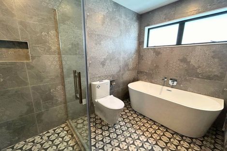 Photo of property in 42 Montgomery Avenue, Belmont, Auckland, 0622