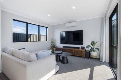 Photo of property in 35 Sentinel Avenue, Omokoroa, 3114