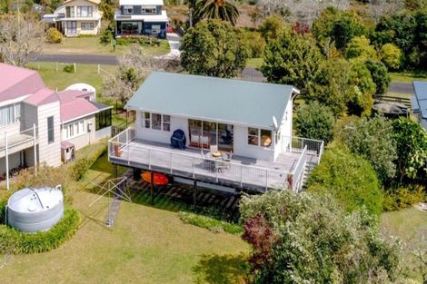 Photo of property in 47 Riverview Road, Cooks Beach, Whitianga, 3591