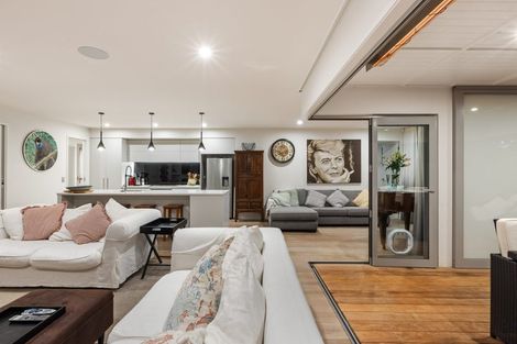 Photo of property in 36 Boocock Crescent, Orewa, 0931