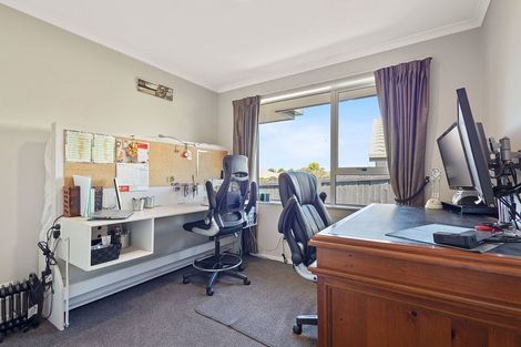 Photo of property in 18 Mcdougal Place, Kaiapoi, 7630