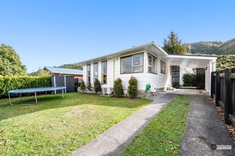 Photo of property in 208a California Drive, Totara Park, Upper Hutt, 5018