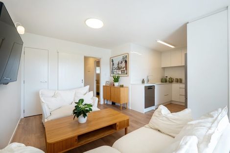 Photo of property in 16/83 Lake Road, Devonport, Auckland, 0622