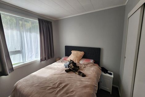 Photo of property in 2/80 Airlie Road, Plimmerton, Porirua, 5026