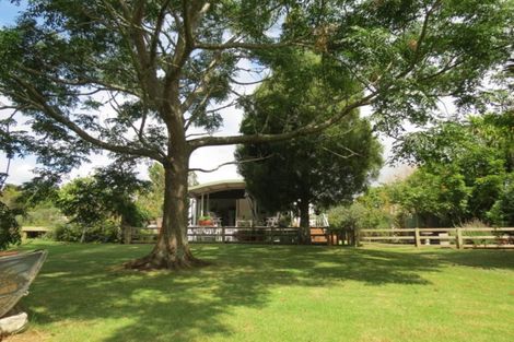 Photo of property in 381 Kapanga Road, Coromandel, 3506