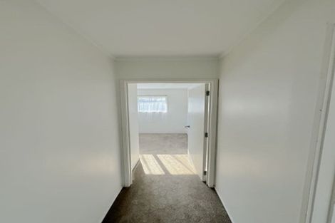 Photo of property in 1/73 Stanniland Street, Sunnyhills, Auckland, 2010