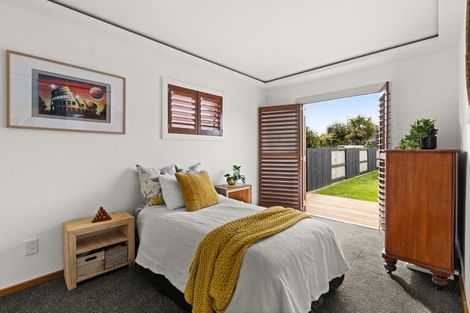 Photo of property in 62 Meeanee Quay, Westshore, Napier, 4110