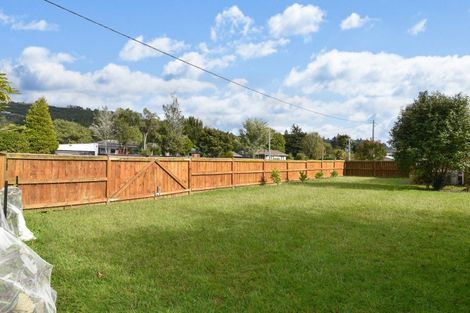 Photo of property in 2b Darroch Street, Fairy Springs, Rotorua, 3015