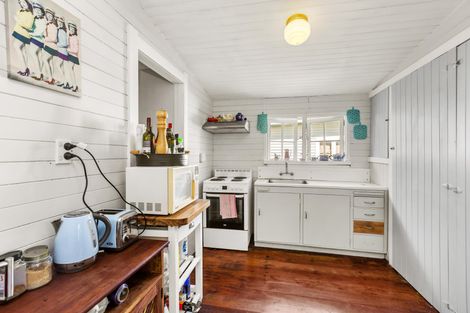 Photo of property in 20 Smith Street, Raglan, 3225