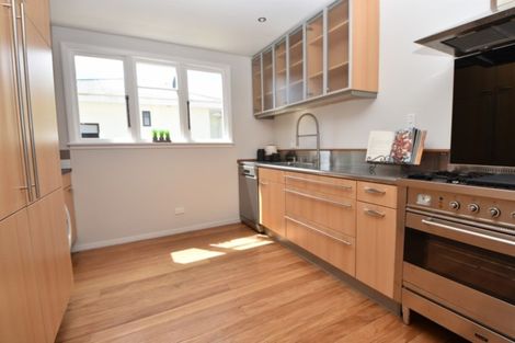 Photo of property in 8 Mckenzie Terrace, Carterton, 5713