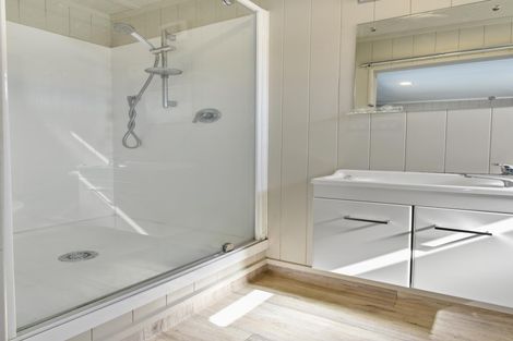 Photo of property in 5 Iris Place, Clendon Park, Auckland, 2103