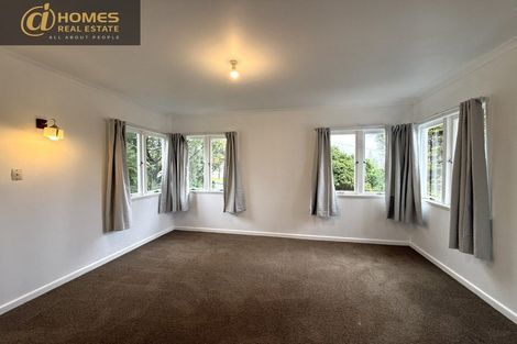 Photo of property in 17 Routley Drive, Glen Eden, Auckland, 0602