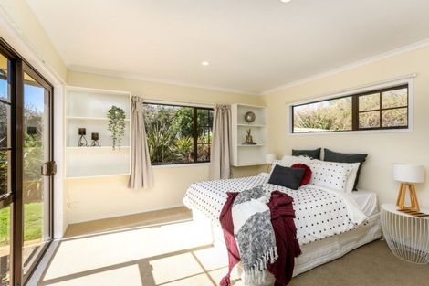 Photo of property in 70a Shelter Grove, Frankleigh Park, New Plymouth, 4310