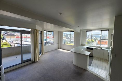 Photo of property in Grandstand Apartments, 11/80 Kent Terrace, Mount Victoria, Wellington, 6011